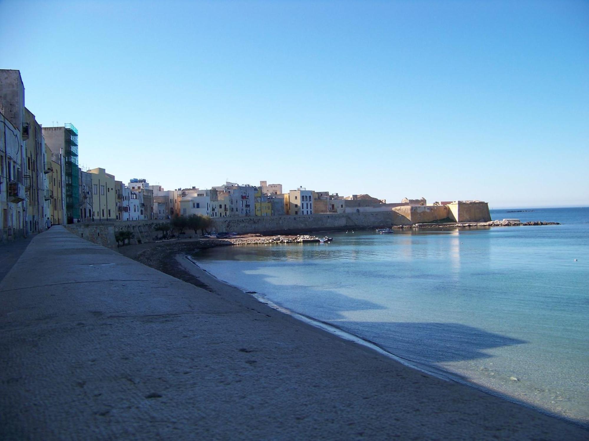 Palazzo Ossuna Trapani Kültér fotó